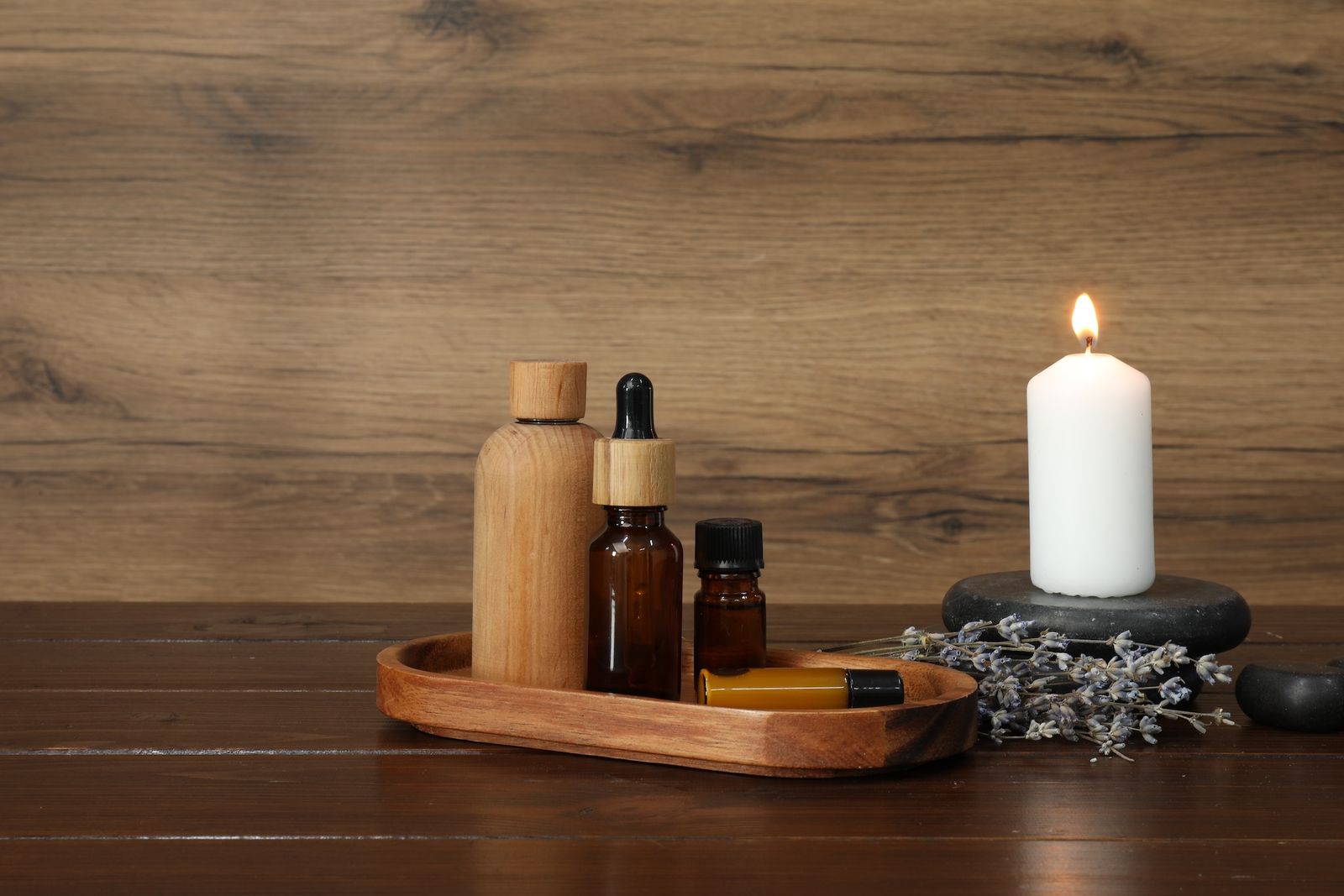 Eine entspannende Ganzkörpermassage mit ätherischen Ölen für tiefe Entspannung und Erholung – bei QUAN in Lambsheim