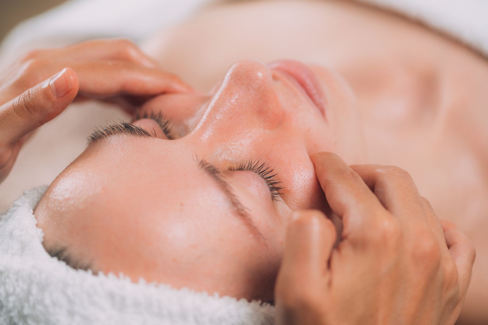 QUAN Face Massage – Reinigung, Peeling und Gesichtsmassage für jeden Hauttyp – bei QUAN in Lambsheim